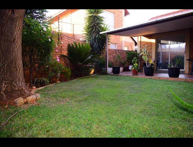 3 BEDROOM HOUSE FOR SALE IN EDLEEN